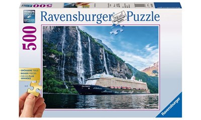 Mein Schiff 4 im Fjörd