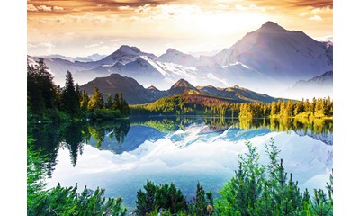 Sonnige Berglandschaft